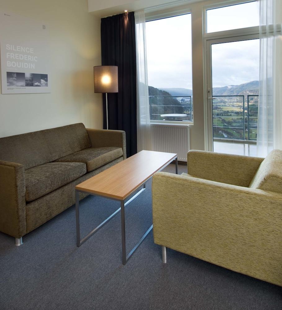 Utsikten Hotell Kvinesdal - Unike Hoteller Exterior foto