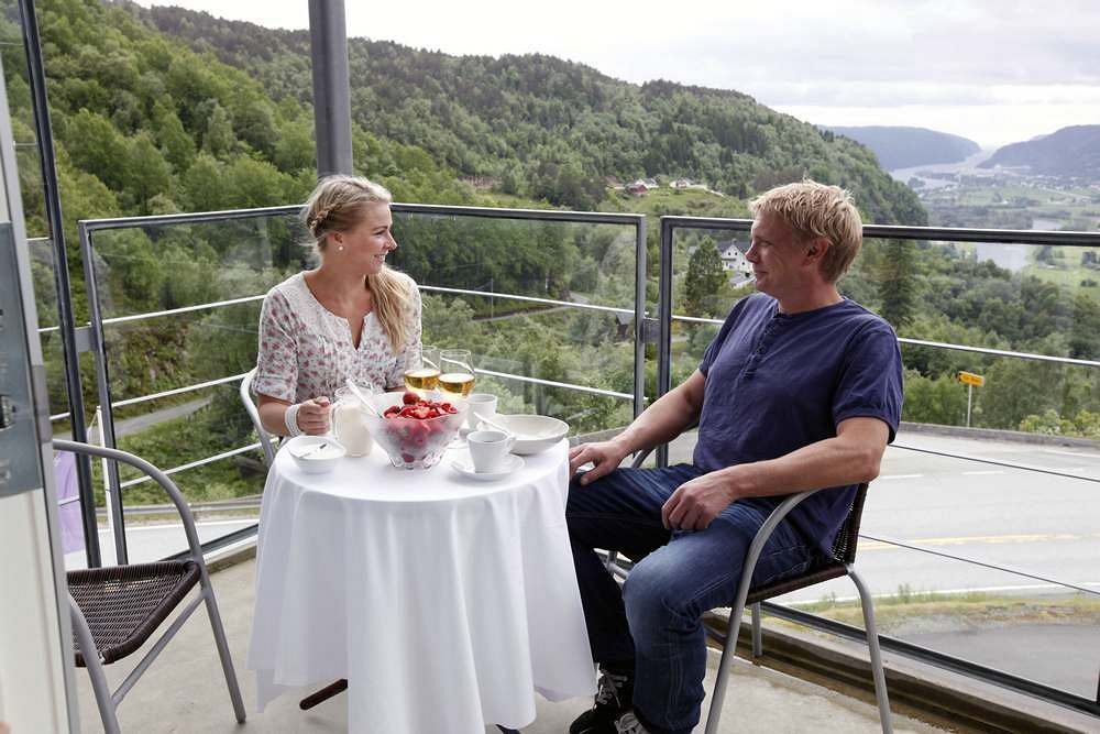 Utsikten Hotell Kvinesdal - Unike Hoteller Exterior foto